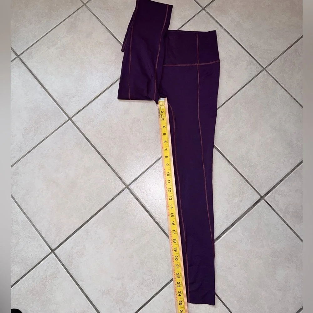 LULULEMON LIKE NOTHING DARK MAGENTA COLOR 25” LEGGING SIZE 4 WAIST 12.5” EUC